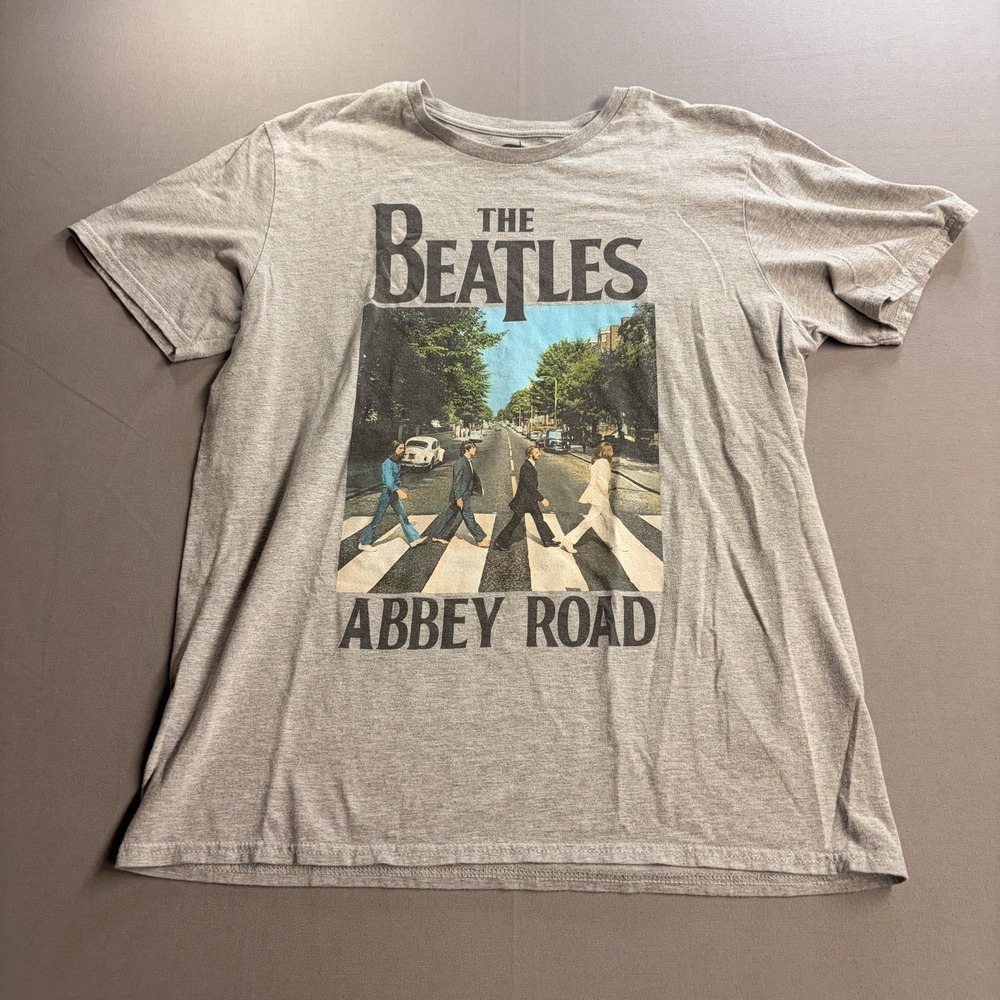 The Beatles Abbey Road Men’s Large Gray Graphic T-Shirt Hybrid Band Tee